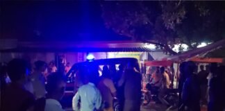 ख़डी बाइक मे ट्रैक्टर की टक्कर से युवक की मौत