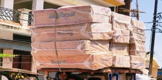 ओवरलोड ई-रिक्शा बना ‘चलता-फिरता खतरा’, जान जोखिम में डालकर सफर