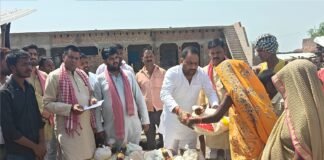 पथरामई व इकलहरा अग्निकांड पीड़ितों की मदद को आगे आई सपा