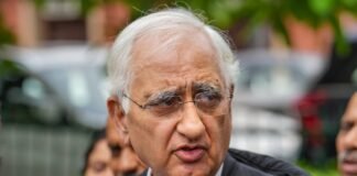 सेंट्रल मार्केट ध्वस्तीकरण मामला पहुंचा नई करवट पर, सलमान खुर्शीद लड़ेंगे पीड़ितों की लड़ाई