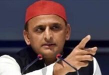 लोकतंत्र व्यथित, जनमत की लूट: अखिलेश यादव