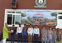 डीपीएस में मजदूर दिवस पर सम्मान समारोह संपन्न