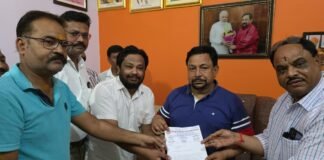 कालिंद्री के रूट डायवर्जन को लेकर भारतीय उद्योग व्यापार मंडल ने सांसद को सौंपा ज्ञापन