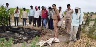 संदिग्ध परिस्थितियों में झोपड़ी में लगी आग, दो किसान झुलसे, एक की दर्दनाक मौत