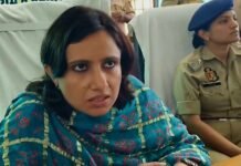 डीएम का ‘ऑन द स्पॉट’ एक्शन: लापरवाही पर सीधे वार पर हड़कंप