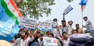 22 लाख छात्रों की मेहनत पर पानी फिरा अब मेडिकल प्रवेश परीक्षा रद्द