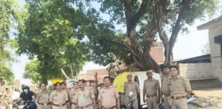 बृजेश की मौत के बाद चाचूपुर में मातमी सन्नाटा