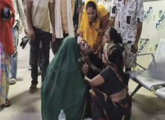 महोबा में सड़क हादसा, बाइक की टक्कर में बुजुर्ग समेत 3 लोगों की मौत