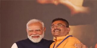 मोदी की मौजूदगी में बंगाल में बीजेपी राज की शुरुआत