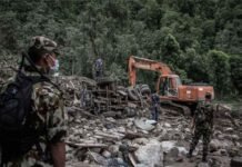 नेपाल के रोलपा में 700 मीटर गहरी खाई में गिरी जीप, 20 लोगों की मौत