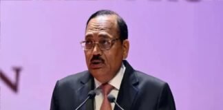 सुप्रीम कोर्ट पहुंचा कॉकरोच जनता पार्टी’ विवाद, सीजेआई बोले- इतने भावुक न हों