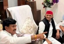 एटा की राजनीति में यादव परिवार आज भी प्रभावी !