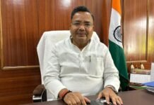 फर्रुखाबाद में नहीं बदले प्रभारी मंत्री