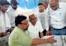 सांसद ने रेलवे स्टेशन का किया निरीक्षण, गुणवत्ता और निर्माण की गति पर दिया जोर