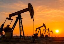 होर्मुज में हालात सामान्य होने से कच्चे तेल में गिरावट, WTI 72.82 डॉलर पर