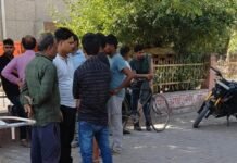 लघुशंका के लिए उठी महिला की छत से गिरकर दर्दनाक मौत