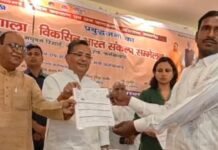 प्राकृतिक खेती को बढ़ावा देने के लिए भोजपुर विधानसभा पहुंचे प्रभारी मंत्री जयवीर सिंह