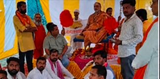 सड़क पर डटे शंकराचार्य, प्रशासनिक रवैये पर उठे सवाल