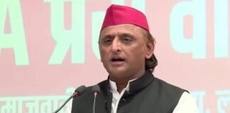 चित्रकूट में प्यासी जनता, अखिलेश का भाजपा पर हमला: भाजपा जाए तो जल आए