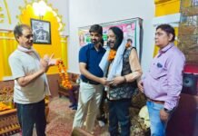 कौमी एकता के संदेश के साथ नवाबों की हवेली में सजी शानदार मुशायरे की महफिल