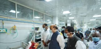 लखनऊ अग्निकांड पर रक्षा मंत्री राजनाथ सिंह ने लिया जायजा