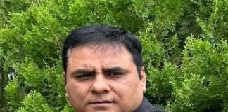फर्रुखाबाद का मशहूर पपड़िया आलू: स्वाद जो यादों में बस गया