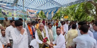 लाख बहोसी पक्षी विहार से प्रभारी मंत्री राकेश सचान का पर्यावरण संदेश