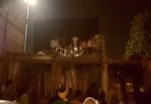 तोड़ी जा रही दुकान की दीवार अचानक भरभराकर गिरी, चपेट में आए 2 मजदूर, एक की मौत, दूसरे का इलाज जारी