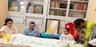 डॉ. रजनी सरीन के अंतिम दर्शन को उमड़ा जनसैलाब, देर रात तक श्रद्धांजलि देने वालों का लगा तांता