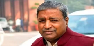राम मंदिर चढ़ावा विवाद में सियासी भूचाल, भड़के विनय कटियार, चंपत राय को घेरा