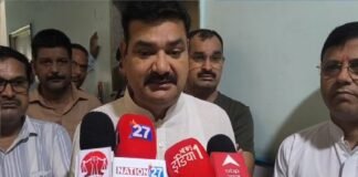 चाइनीज मांझे का कहर: गन्ना मंत्री संजय गंगवार के भतीजे का कटा गला, बाल-बाल बची जान