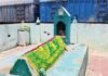 फर्रुखाबाद रेलवे स्टेशन पर मजार को लेकर बढ़ा विवाद, चौड़ीकरण कार्य रुका, सांसद बोले- हटेगी मजार