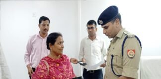 एसपी विकास बाबू की नेतृत्व क्षमता से बलरामपुर पुलिस को मिली बड़ी सफलता, 215 मोबाइल बरामद
