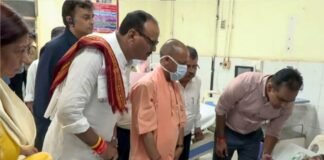 केजीएमयू पहुंचे मुख्यमंत्री योगी, घायलों का जाना हाल; चिकित्सकों को दिए विशेष निर्देश