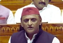 लोकसभा में अखिलेश यादव का सरकार पर तीखा हमला, राम मंदिर और पेपर लीक को लेकर उठाए सवाल