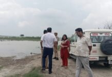 एक्शन मोड में एसडीएम श्वेता साहू, बाढ़ से पहले संवेदनशील गांवों में पहुंचकर संभाली कमान