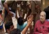 बलिया में मंत्री संजय निषाद का विरोध, ‘दलाल’ टिप्पणी पर कांग्रेस और छात्र नेताओं का हंगामा