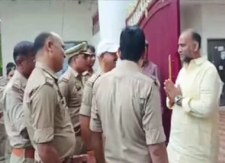 चंदौली में धरने से पहले पूर्व विधायक मनोज सिंह ‘डब्ल्यू’ नजरबंद, बोले- किसानों की लड़ाई नहीं रुकेगी