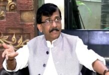 शिक्षा मंत्री को लेकर संजय राउत ने कसा तंज, कहा- देवेंद्र फडणवीस ‘बेस्ट’ एजुकेशन मिनिस्टर