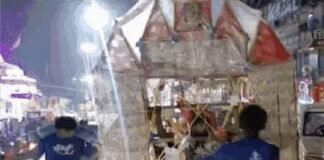 सावन के पहले दिन शिवालयों में उमड़ा आस्था का सैलाब