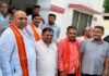 रामनगर विधानसभा क्षेत्र में पूर्व विधायक शरद अवस्थी को भाजपा का प्रत्याशी बनाए जाने की मांग उठा रहे समर्थक