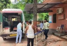 रिश्तों का उलझा मामला: तीसरे युवक के साथ मिली महिला, प्रेमी के सामने दोनों ने खाया जहरीला पदार्थ; महिला की मौत