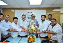 डिप्टी सीएम ब्रजेश पाठक से भाजपा पार्षद दल की शिष्टाचार भेंट, संगठनात्मक जिम्मेदारियों पर हुई चर्चा