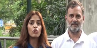 राहुल गांधी की प्रेस कॉन्फ्रेंस में वायरल गर्ल रिया अहीर ने लगाया आरोप, कहा- बेटियों को न पढ़ने दे रहे और न बचने दे रहे
