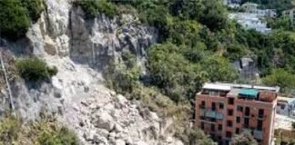 इटली में 4.7 तीव्रता का भूकंप 21 घायल, रूस के मिसाइल हमले में यूक्रेन में 4 की मौत