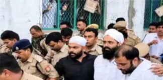 अतीक के बेटे उमर के काफिले की 28 गाड़ियों पर मुकदमा