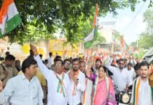 भाजपा पदाधिकारियों ने निकाली भव्य तिरंगा यात्रा, बाइक रैली में दिखा देशभक्ति का जोश।