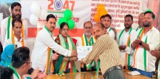 उत्कृष्ट कार्य करने वाले कर्मचारी स्वतंत्रता दिवस पर हुए सम्मानित