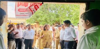 बाढ़ से निपटने को प्रशासन पूरी तरह मुस्तैद, डीएम की निगरानी में राहत-बचाव अभियान तेज