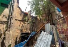 करोल बाग में डिमोलिशन के दौरान दो मंजिला इमारत भरभराकर गिरी, एक मजदूर की मौत; तीन घायल